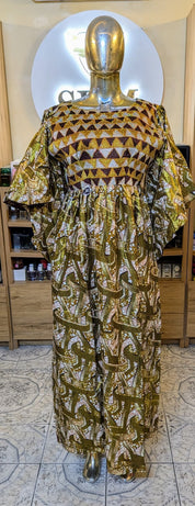 Robe en Super Brodée