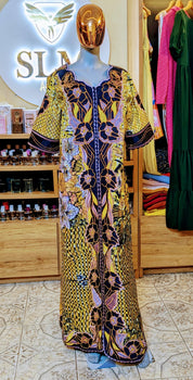 Robe en Super Brodée