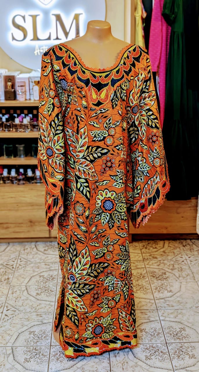 Robe en Super Brodée